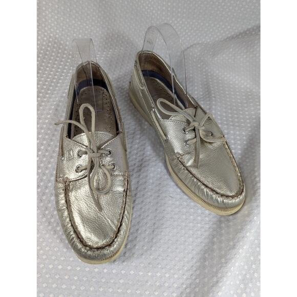 SPERRY TOPSIDER! GOLD GENUINE LEATHER BOAT SHOES NON-MARKING WHITE SOLE! SZ 9.5M - Picture 2 of 10
